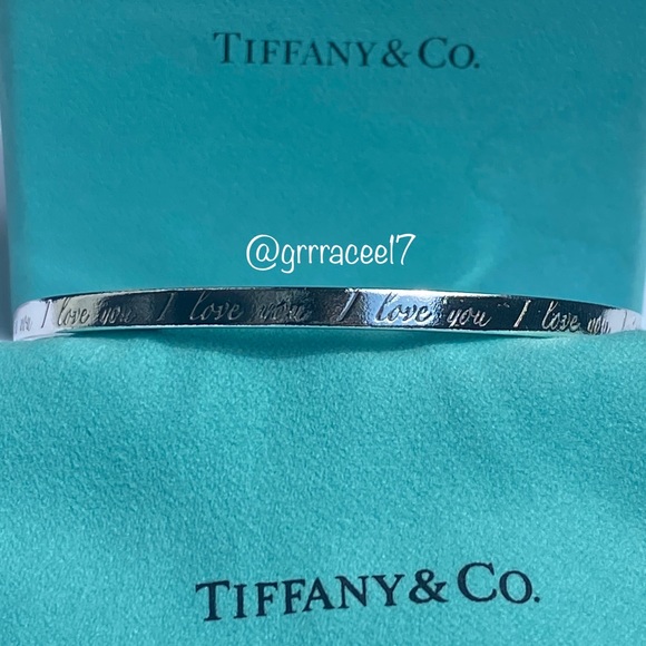 AUTH Rare Retired Tiffany & Co. “I Love You” notes bangle bracelet 🎶✨ - Picture 8 of 15